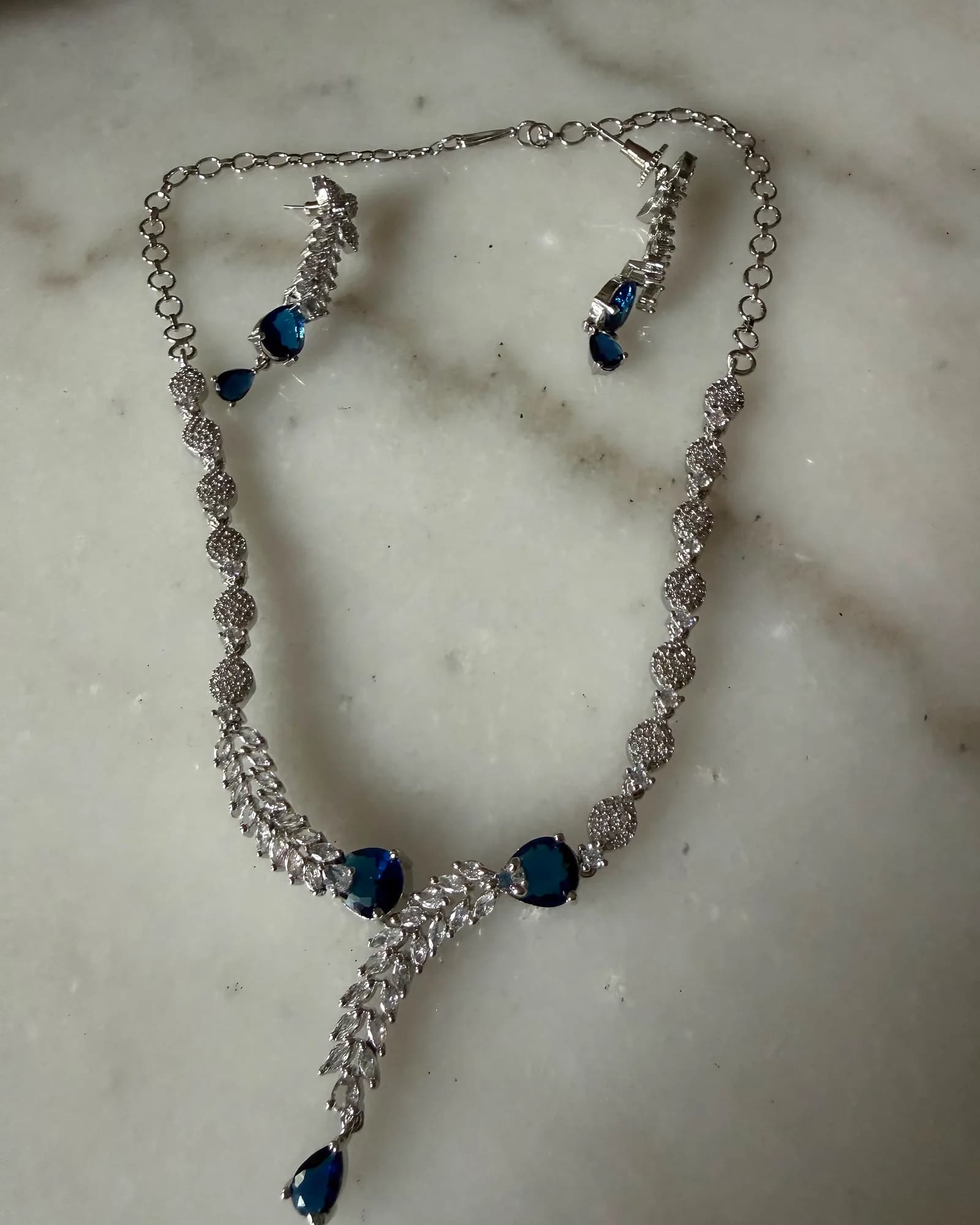 Sapphire Leaf Y-Necklace Set